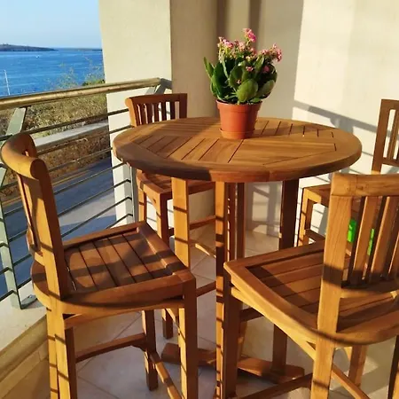 Seafront At Waters' Edge Apartment *