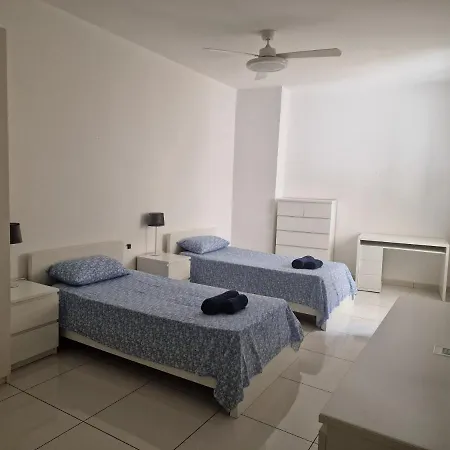 Appartamento Seafront At Waters' Edge *