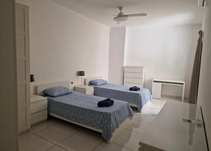 Apartament Seafront At Waters' Edge *